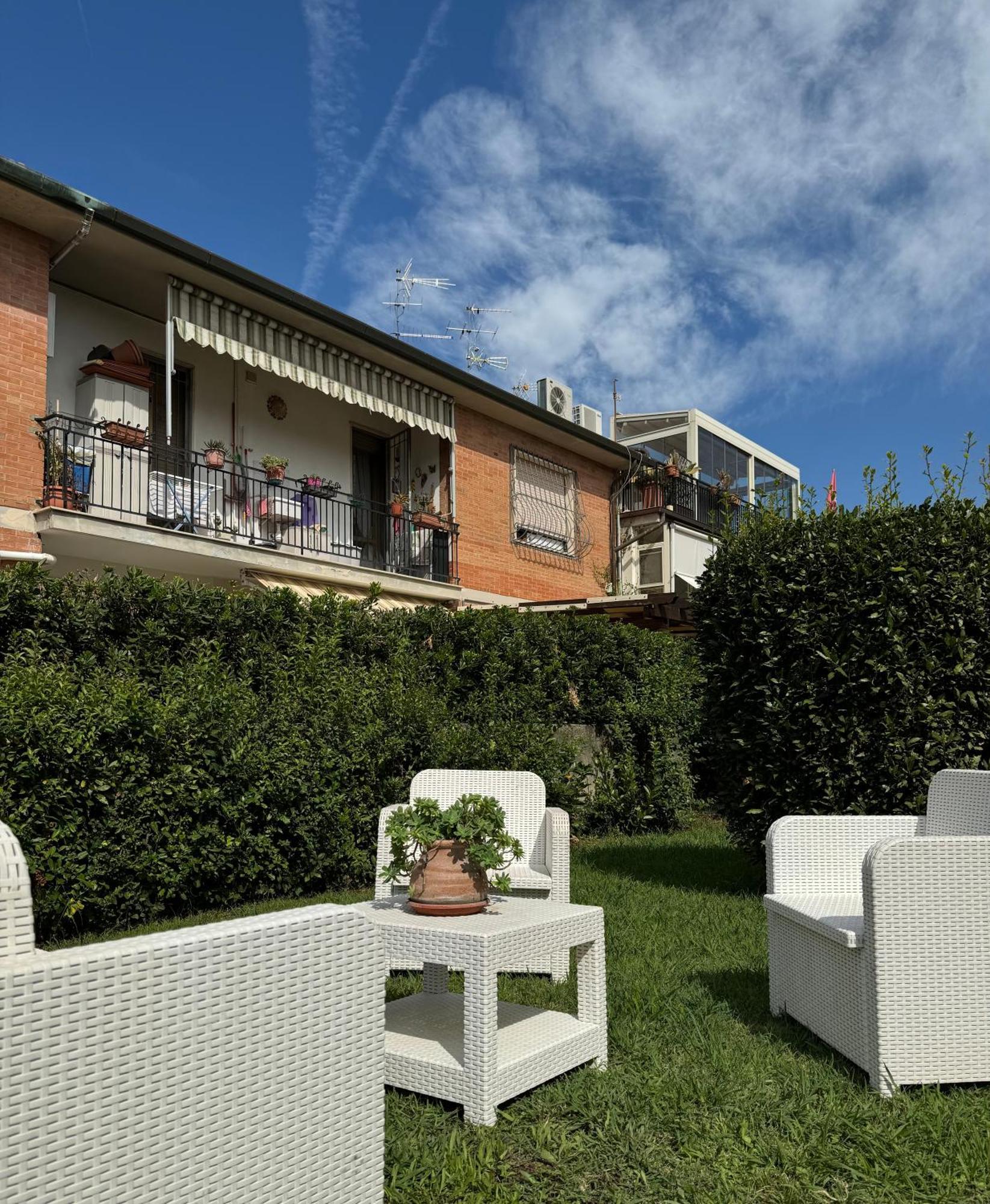 Lucy'S House, Elegante Alloggio Rustico Con Tutti I Comfort Moderni A Pisa Hotel Luaran gambar